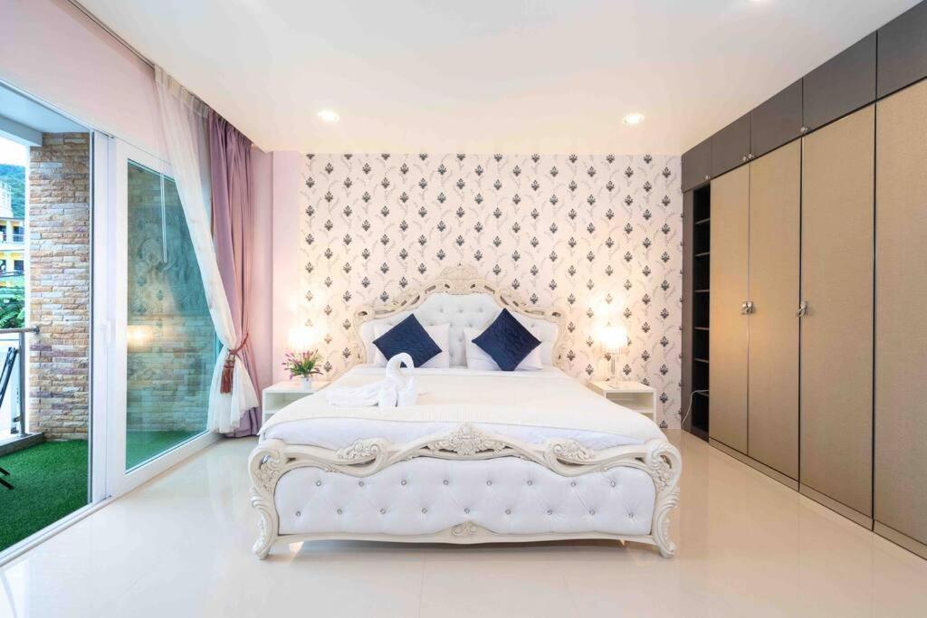 Feriehus Spacious 4 Bedroom Vacation Patong