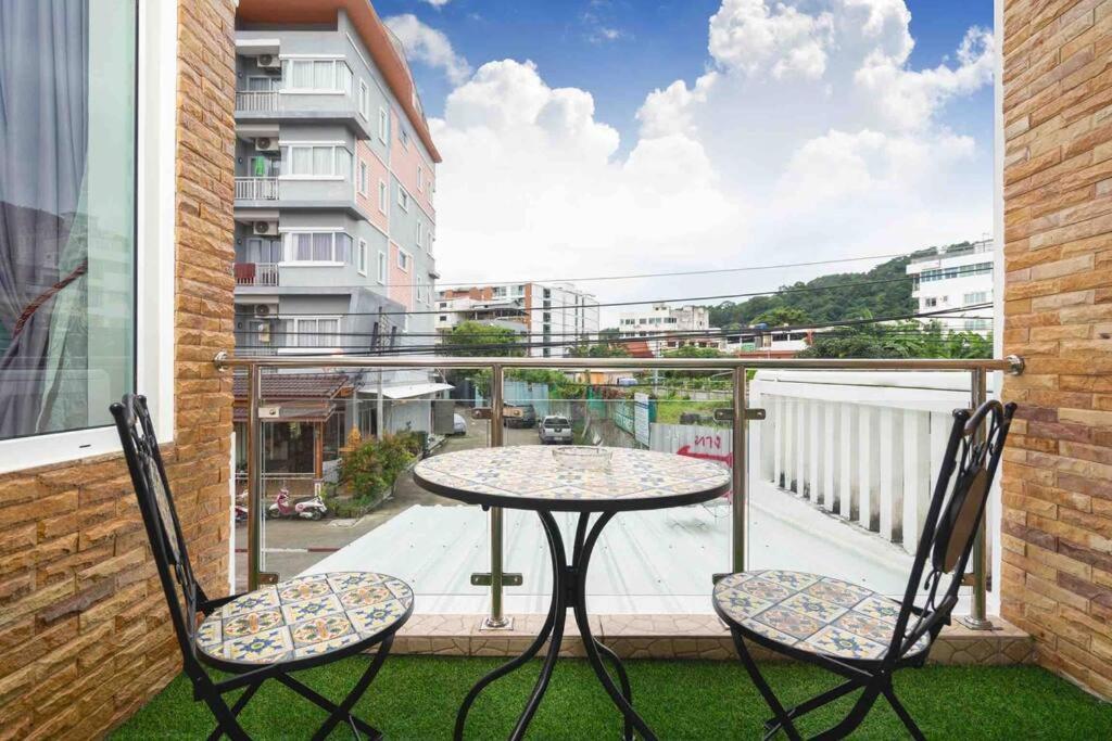 Feriehus Spacious 4 Bedroom Vacation Patong